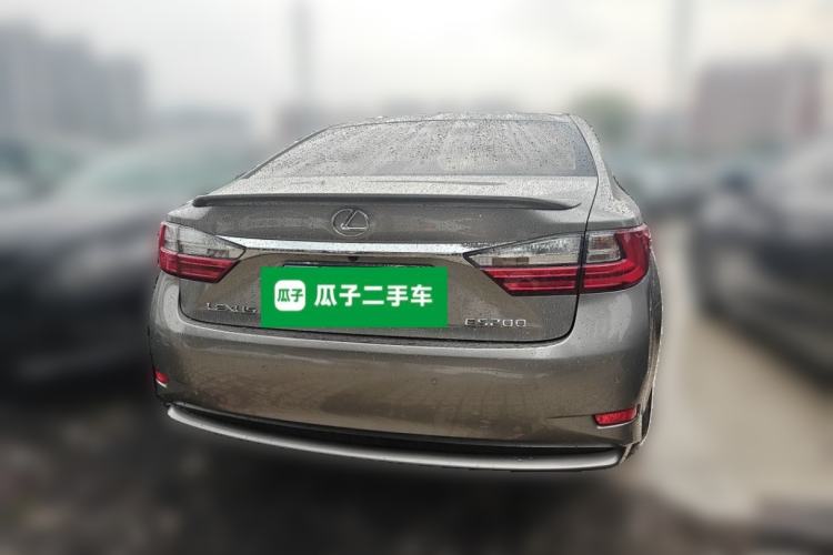 Used Lexus ES 2015 200 Elite Edition Rear