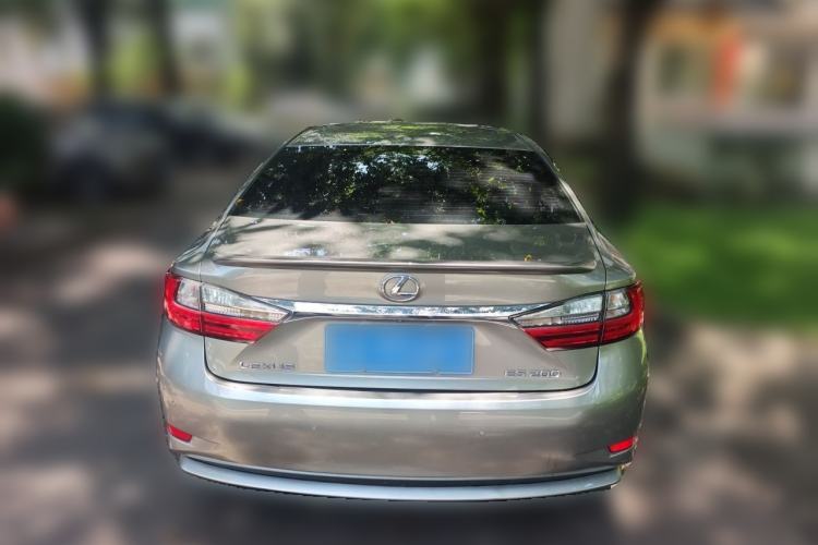 Used Lexus ES 2015 200 Elite Edition Rear