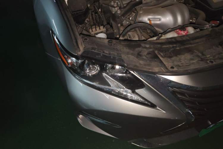 Used Lexus ES 2015 200 Elite Edition Right Front Headlight