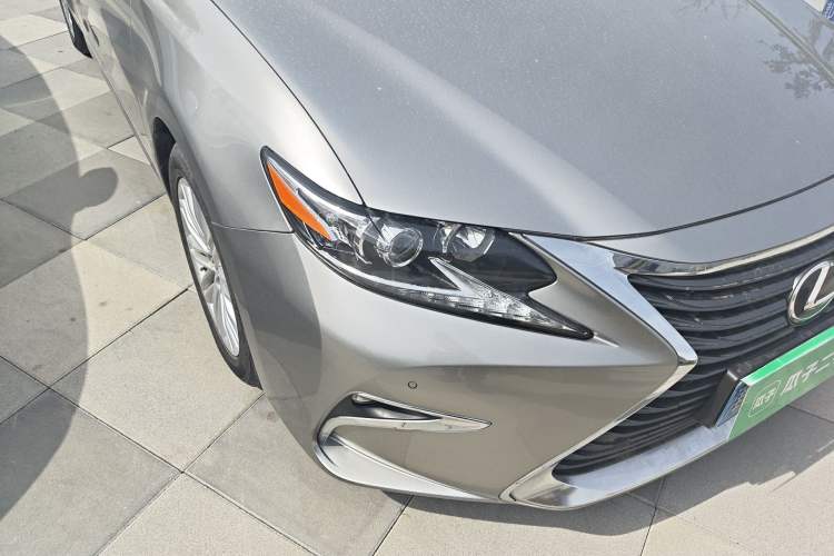 Used Lexus ES 2015 200 Elite Edition Right Front Headlight