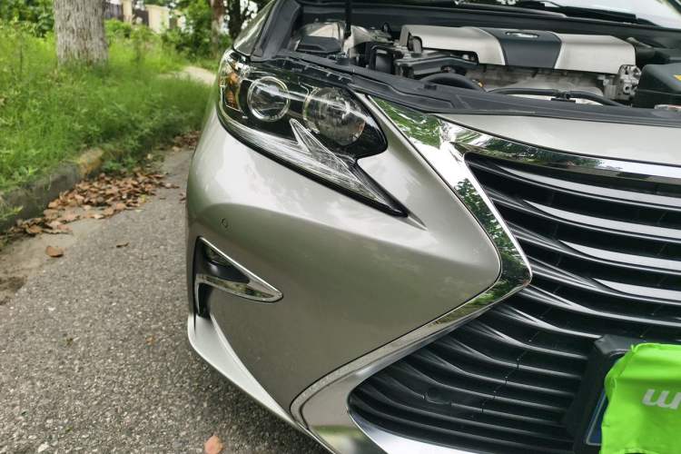 Used Lexus ES 2015 200 Elite Edition Right Front Headlight
