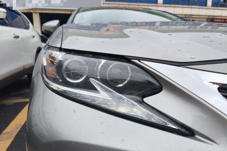 Used Lexus ES 2015 300h Premium Edition Right Front Headlight