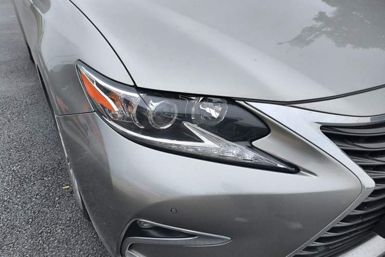 Used Lexus ES 2015 200 Elite Edition Right Front Headlight