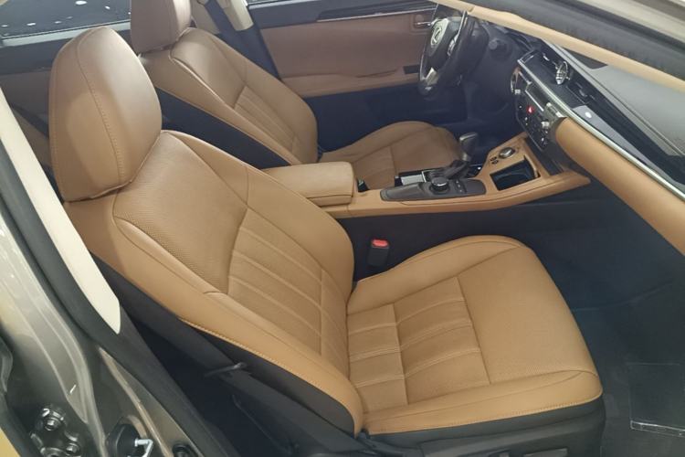 Used Lexus ES 2015 200 Elite Edition Right Front Seat