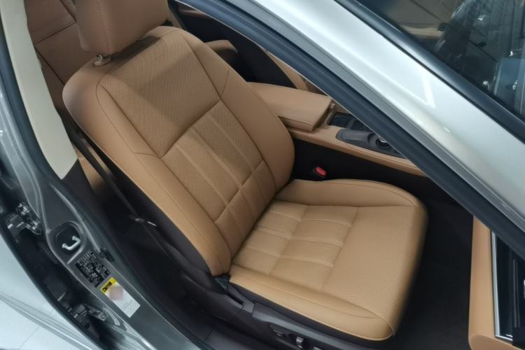 Used Lexus ES 2015 200 Elite Edition Right Front Seat