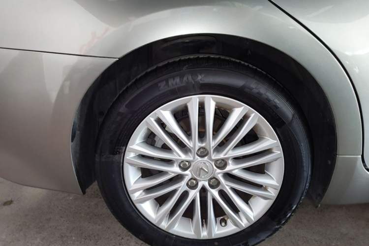 Used Lexus ES 2015 200 Elite Edition Right Rear Wheel Hub