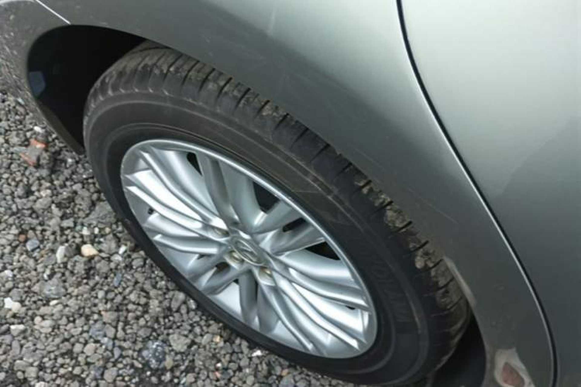 Used Lexus ES 2015 200 Elite Edition Right Rear Wheel Hub