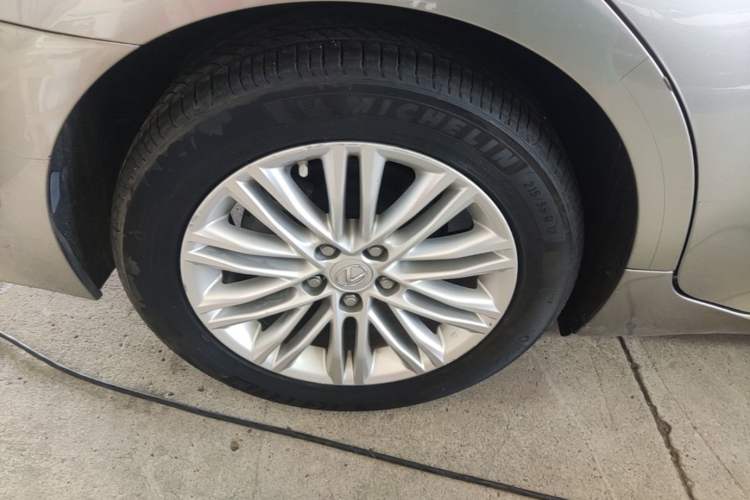 Used Lexus ES 2015 200 Elite Edition Right Rear Wheel Hub