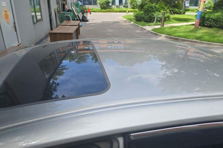 Used Lexus ES 2015 300h Luxury Edition Roof