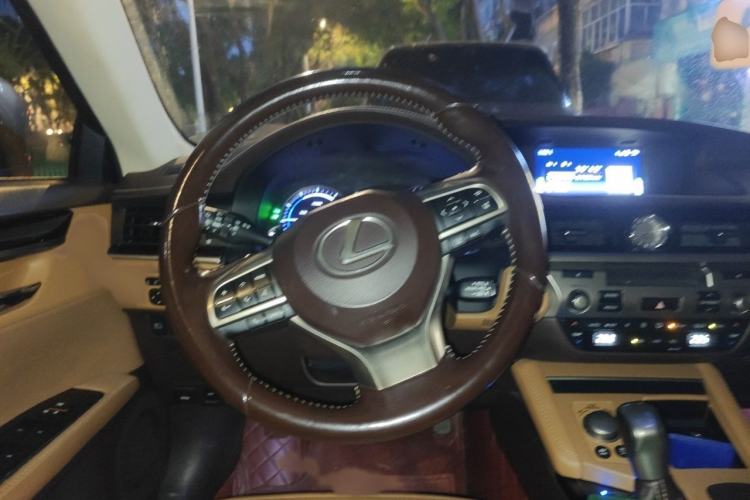 Used Lexus ES 2015 300h Comfort Edition Steering Wheel