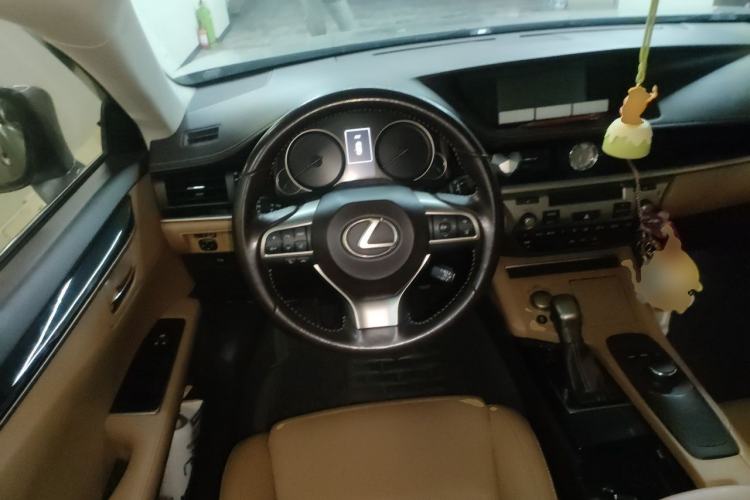 Used Lexus ES 2015 200 Elite Edition Steering Wheel