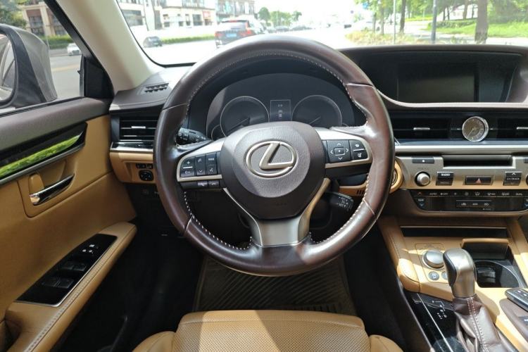 Used Lexus ES 2015 200 Elite Edition Steering Wheel
