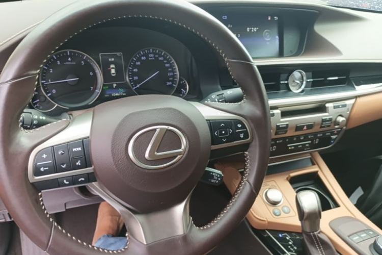 Used Lexus ES 2015 200 Elite Edition Steering Wheel