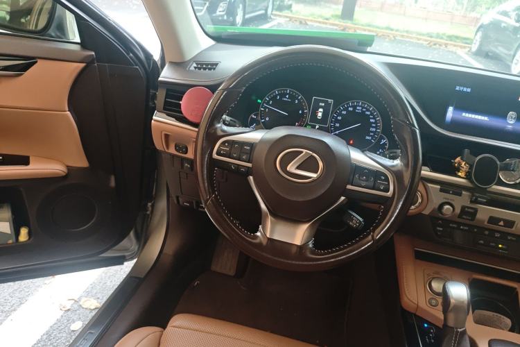 Used Lexus ES 2015 200 Elite Edition Steering Wheel
