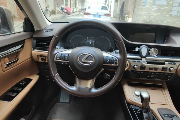 Used Lexus ES 2015 200 Elite Edition Steering Wheel