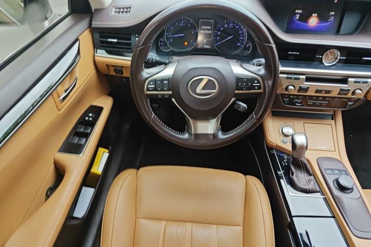 Used Lexus ES 2015 200 Elite Edition Steering Wheel