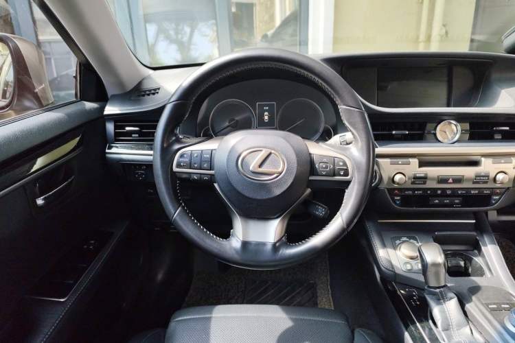Used Lexus ES 2015 200 Elite Edition Steering Wheel