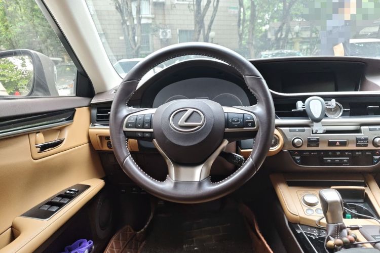 Used Lexus ES 2015 200 Comfort Edition Steering Wheel