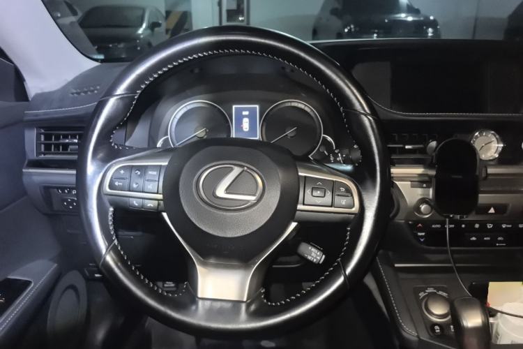 Used Lexus ES 2015 200 Elite Edition Steering Wheel