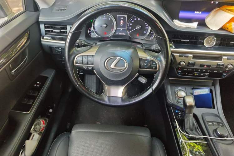 Used Lexus ES 2015 200 Elite Edition Steering Wheel