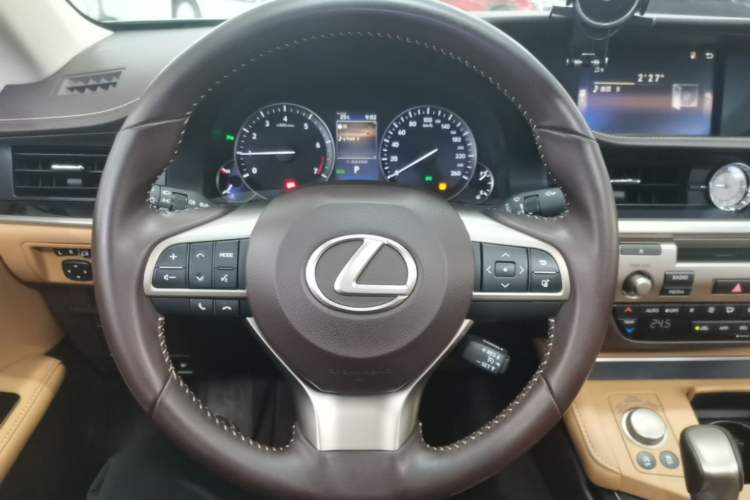 Used Lexus ES 2015 200 Elite Edition Steering Wheel