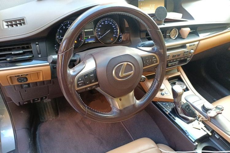 Used Lexus ES 2015 200 Elite Edition Steering Wheel