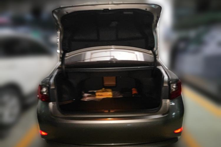 Used Lexus ES 2015 250 Elegant Edition Trunk