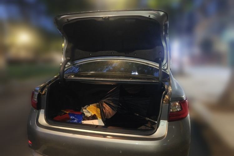 Used Lexus ES 2015 300h Comfort Edition Trunk