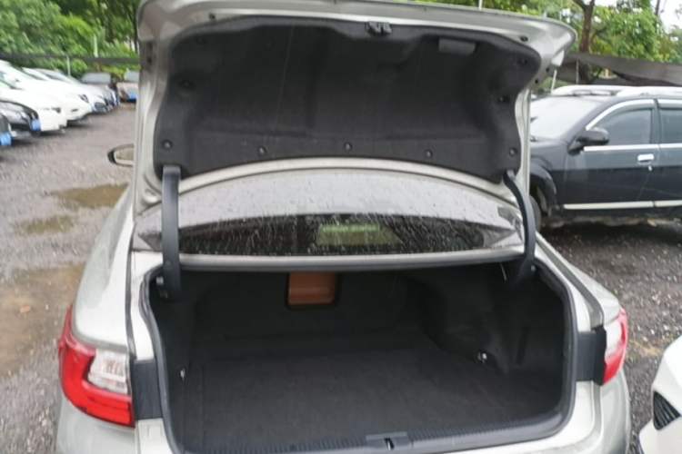 Used Lexus ES 2015 200 Elite Edition Trunk