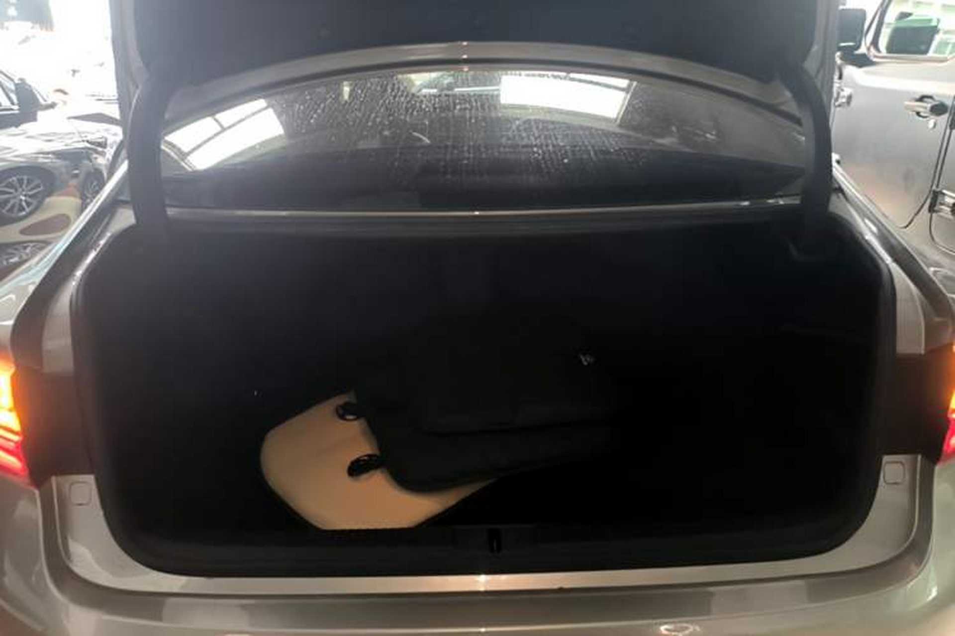 Used Lexus ES 2015 300h Luxury Edition Trunk