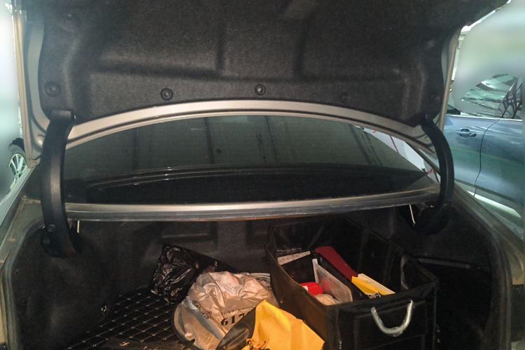Used Lexus ES 2015 300h Comfort Edition Trunk