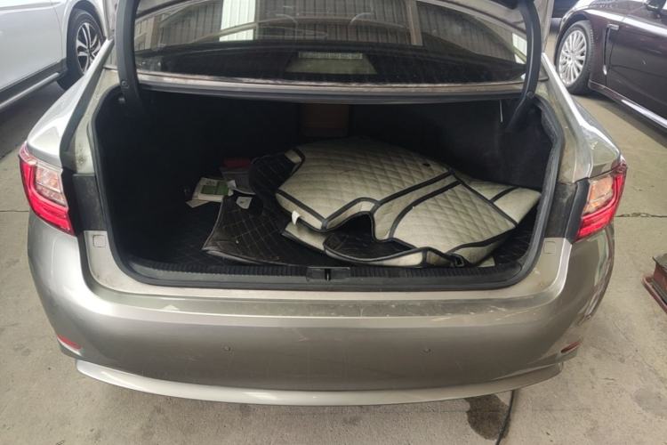 Used Lexus ES 2015 200 Elite Edition Trunk