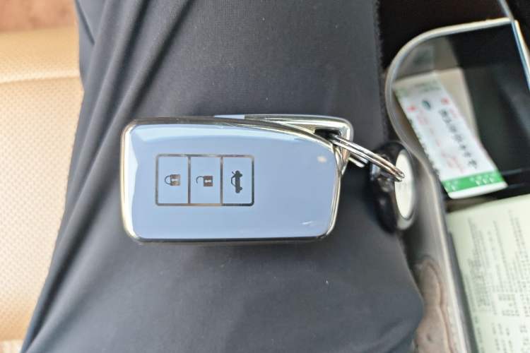 Used Lexus ES 2015 200 Elite Edition Vehicle Key