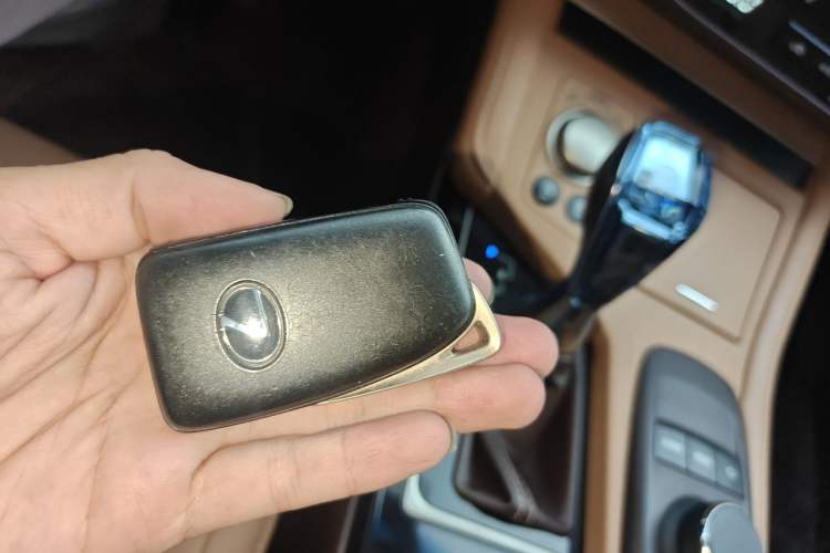 Used Lexus ES 2015 200 Elite Edition Vehicle Key