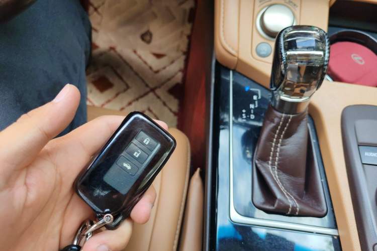 Used Lexus ES 2015 200 Elite Edition Vehicle Key