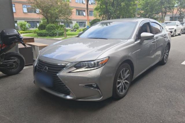 Used Lexus ES 2015 300h Luxury Edition