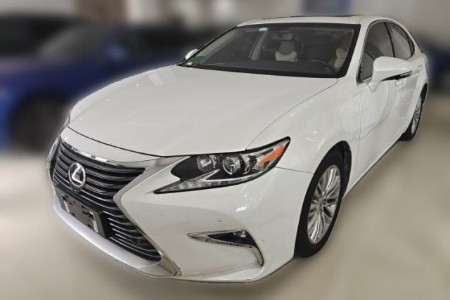 Ojetý Lexus ES 2015 200 Elite Edition