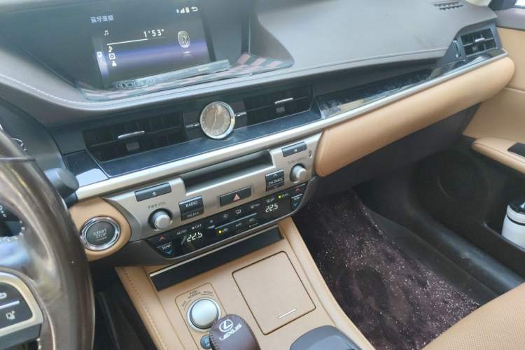 Used Lexus ES 2015 200 Elite Edition Audio And AC Panel