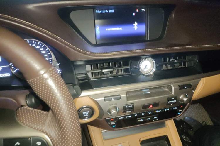 Used Lexus ES 2015 200 Elite Edition Audio And AC Panel