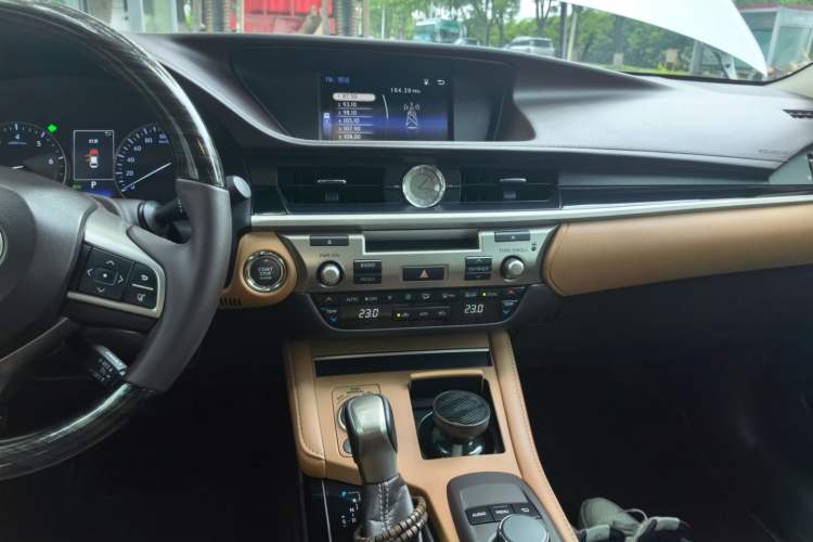Used Lexus ES 2015 200 Elite Edition Audio And AC Panel
