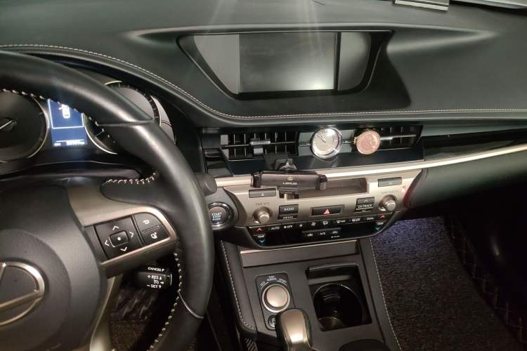 Used Lexus ES 2015 200 Elite Edition Audio And AC Panel