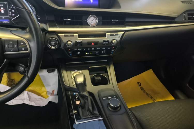 Used Lexus ES 2015 200 Elite Edition Audio And AC Panel