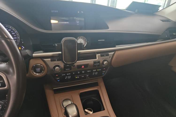 Used Lexus ES 2015 200 Elite Edition Audio And AC Panel