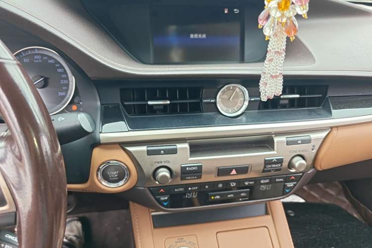 Used Lexus ES 2015 200 Elite Edition Audio And AC Panel