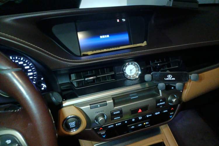 Used Lexus ES 2015 200 Elite Edition Audio And AC Panel