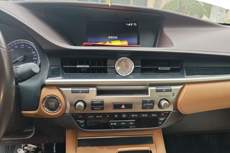 Used Lexus ES 2015 200 Elite Edition Audio And AC Panel