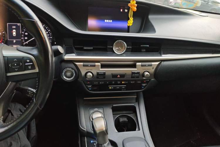 Used Lexus ES 2015 200 Elite Edition Audio And AC Panel
