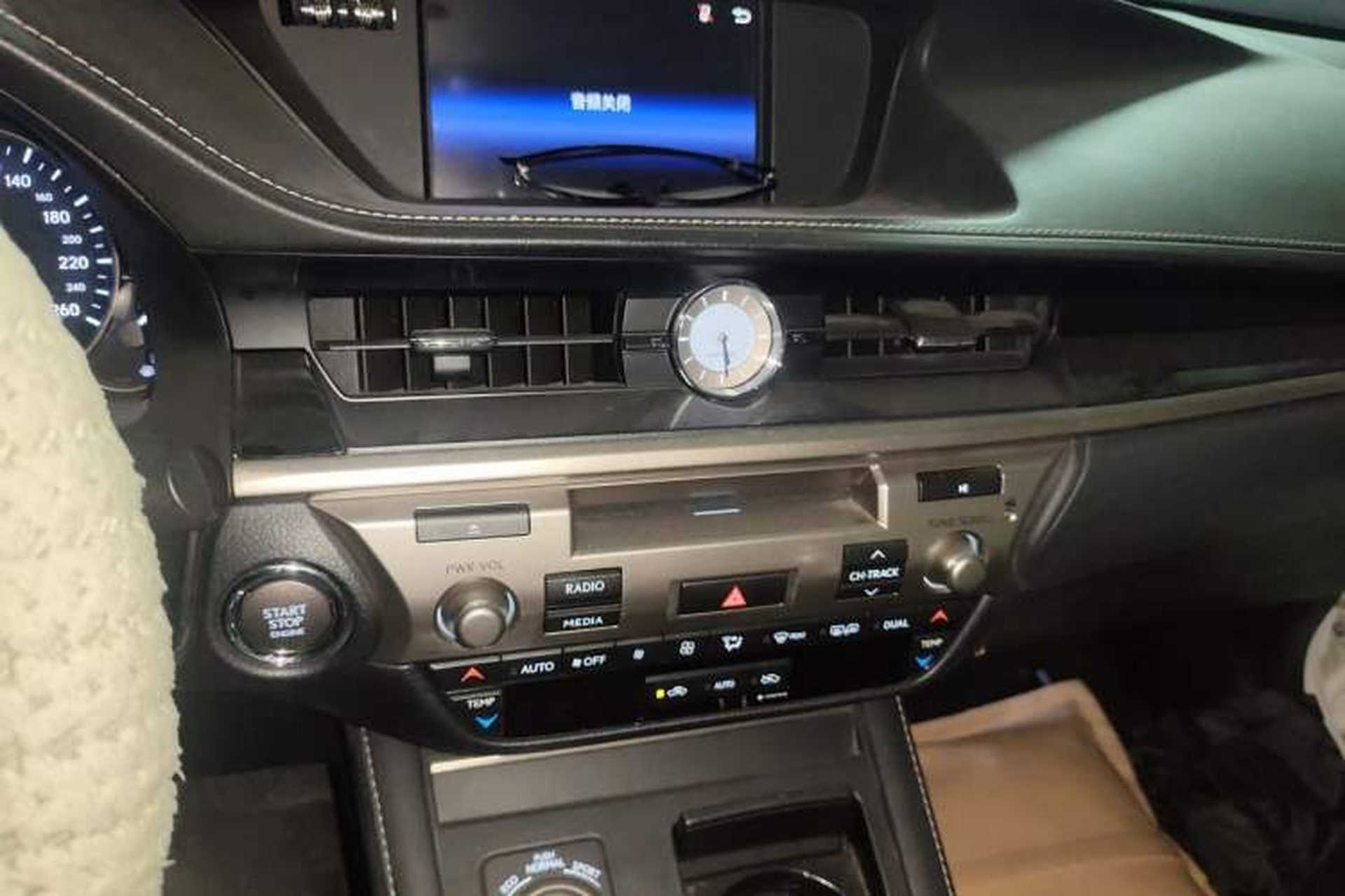 Used Lexus ES 2015 200 Comfort Edition Audio And AC Panel
