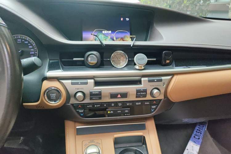 Used Lexus ES 2015 200 Elite Edition Audio And AC Panel