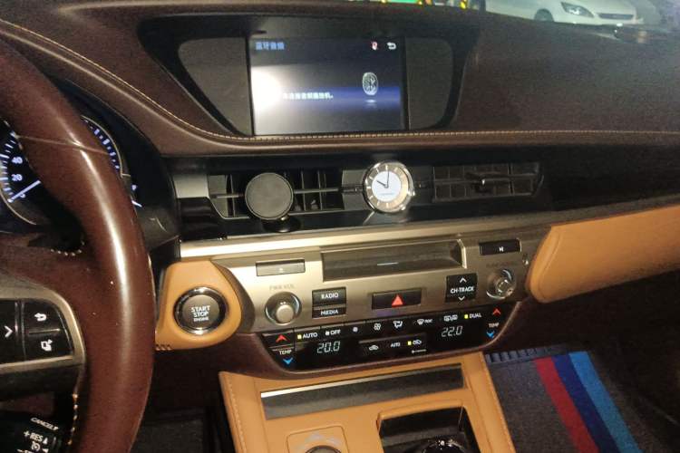 Used Lexus ES 2015 200 Elite Edition Audio And AC Panel